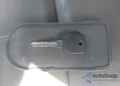 2011 Chevrolet Silverado 1500 Work Truck z USA, uszkodzony, nr VIN 1GCNCPEA8BZ132218